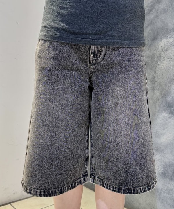 reinaさんの「BEAMS WOMEN｜レース テープ キリカエ Tシャツ」を使ったコーディネート