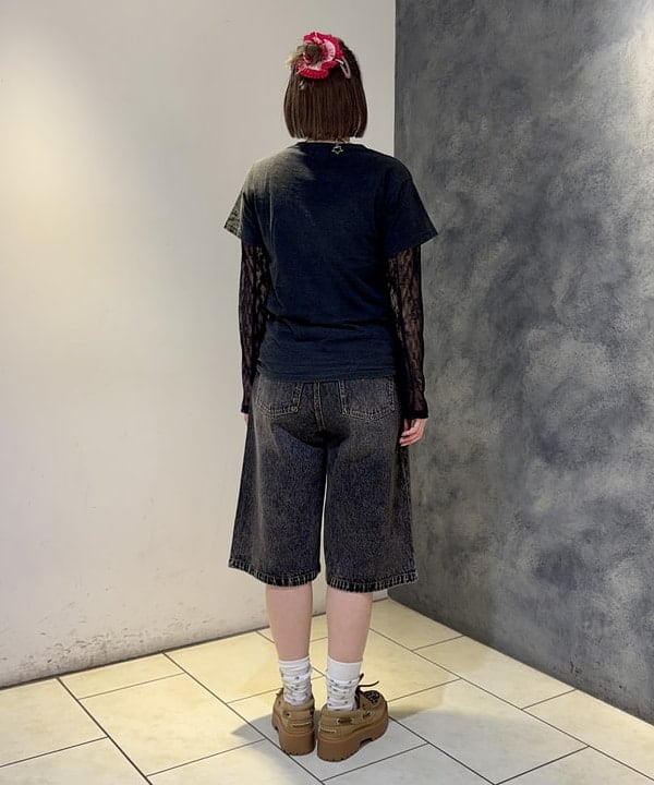 reinaさんの「BEAMS WOMEN｜レース テープ キリカエ Tシャツ」を使ったコーディネート