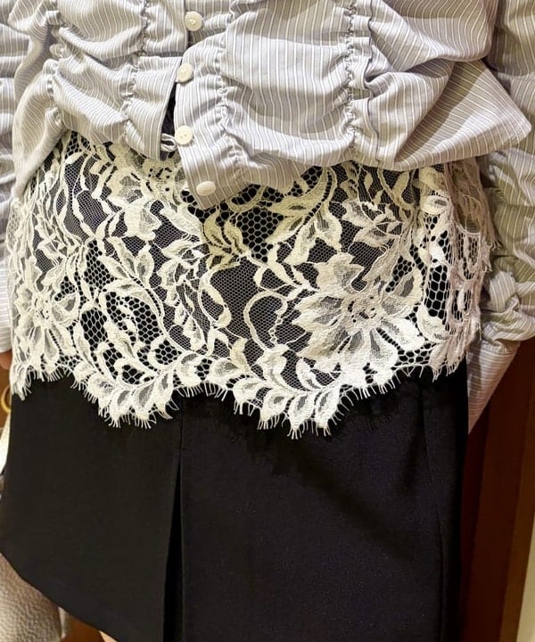 むりょさんの「BEAMS WOMEN｜GIANNI CHIARINI / メタリック LILY ハンドバッグ」を使ったコーディネート