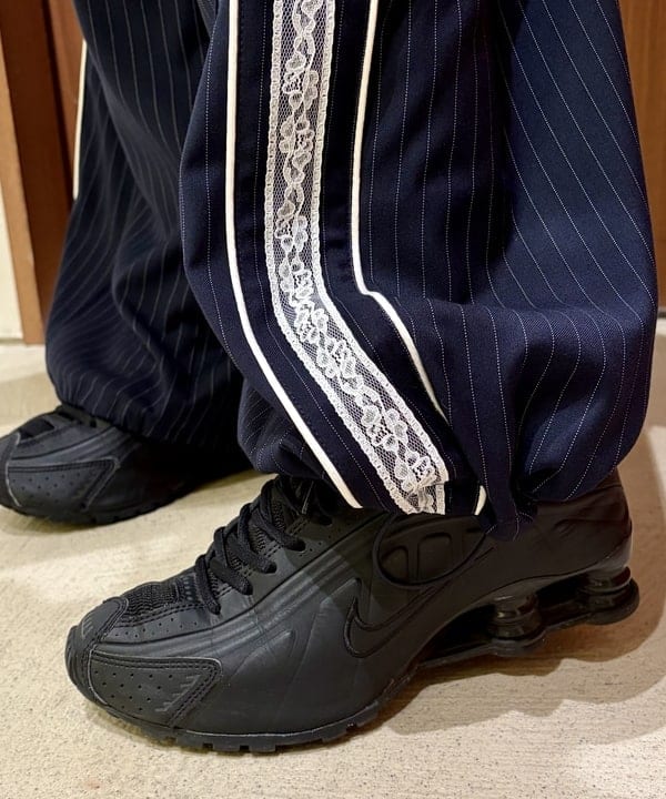 むりょさんの「BEAMS WOMEN｜レースライントラックパンツ」を使ったコーディネート