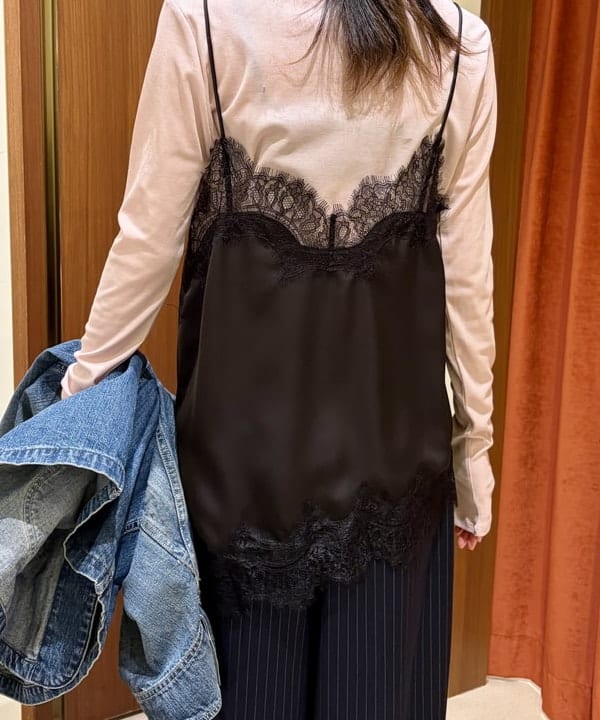 むりょさんの「BEAMS WOMEN｜レースライントラックパンツ」を使ったコーディネート