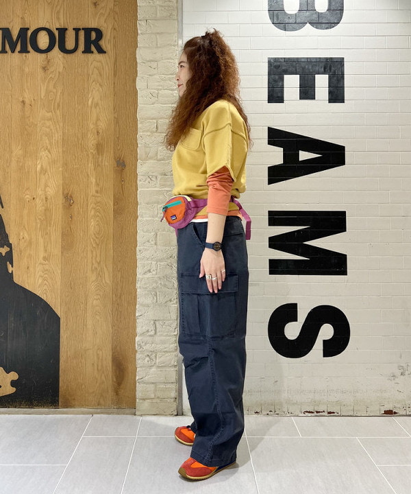 エノモト アミさんの「BEAMS WOMEN｜リップストップ ミリタリー パンツ」を使ったコーディネート