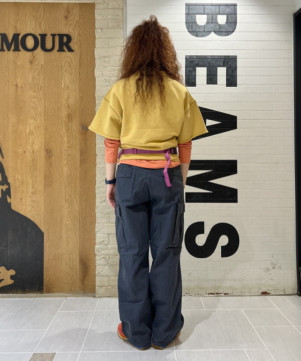 エノモト アミさんの「BEAMS WOMEN｜リップストップ ミリタリー パンツ」を使ったコーディネート