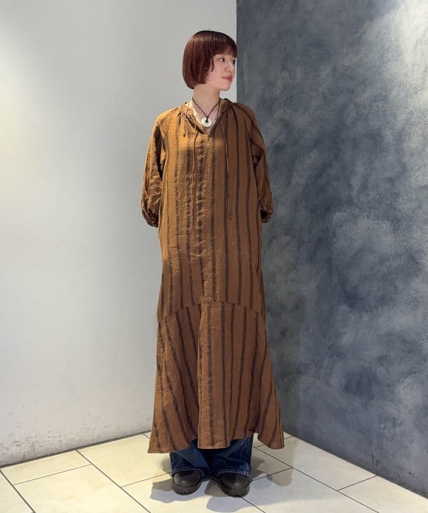 Hazukiさんの「BEAMS WOMEN｜リネン バルーンスリーブ ワンピース」を使ったコーディネート