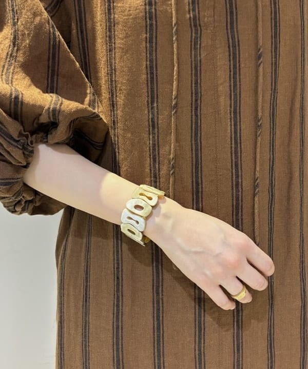 Hazukiさんの「BEAMS WOMEN｜リネン バルーンスリーブ ワンピース」を使ったコーディネート