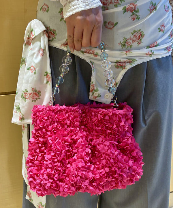 ヒカリさんの「BEAMS WOMEN｜バックスリット ワイド パンツ」を使ったコーディネート