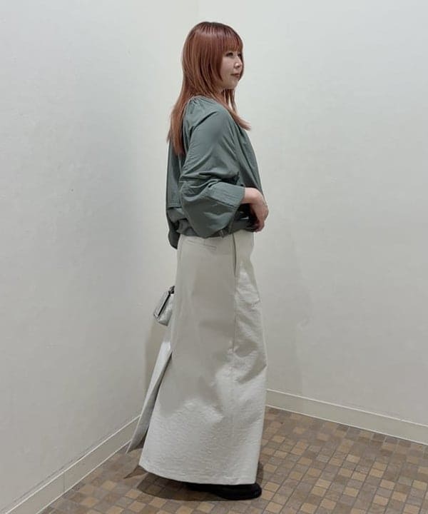 篠崎 香月さんの「BEAMS WOMEN｜AK+1 / フロント 切り替え スカート」を使ったコーディネート