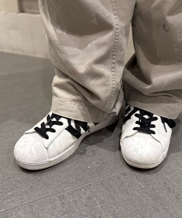 BAKU(東江 漠)さんの「BEAMS WOMEN｜【別注】FRED PERRY / リブカラー シャツ」を使ったコーディネート