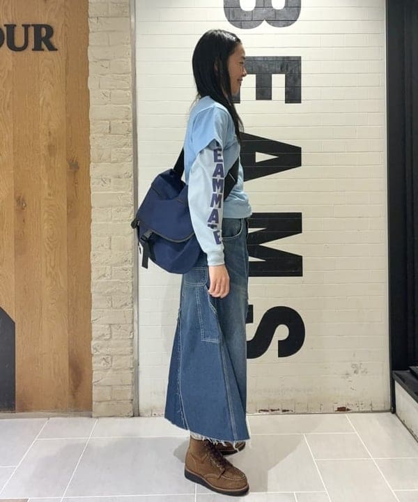 津藤 理佐子さんの「BEAMS WOMEN｜【別注】Champion / プリント Tシャツ」を使ったコーディネート