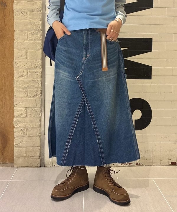 津藤 理佐子さんの「BEAMS WOMEN｜【別注】Champion / プリント Tシャツ」を使ったコーディネート