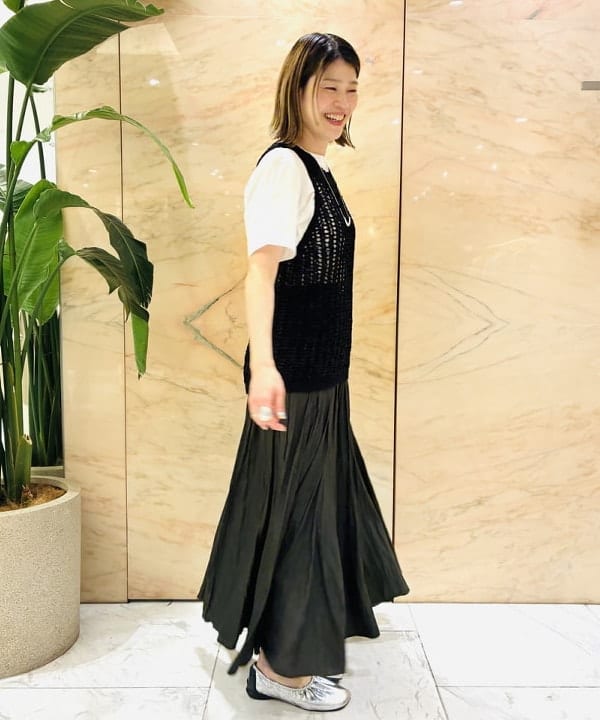 岩沢 珠代さんの「BEAMS WOMEN｜SLOANE / コットン天竺  Tシャツ」を使ったコーディネート