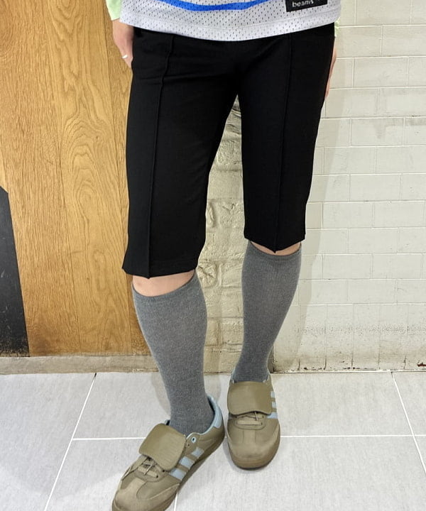 マツミヤさんの「BEAMS WOMEN｜ストレッチ カプリ パンツ」を使ったコーディネート