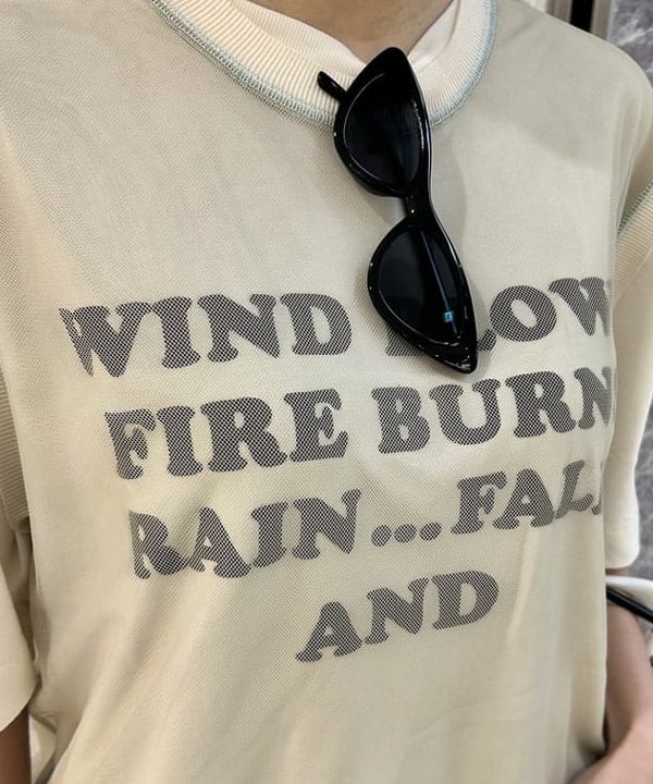 MATSUMOTO AMIさんの「BEAMS WOMEN｜【別注】HEAR MY NAME &times; maturely / メモラブル プリント Tシャツ」を使ったコーディネート