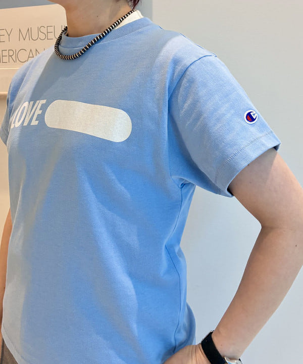 木村 梨香さんの「BEAMS WOMEN｜【別注】Champion / プリント Tシャツ」を使ったコーディネート