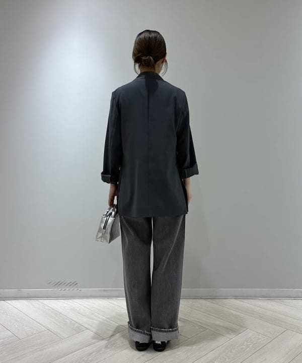 菜月さんの「BEAMS WOMEN｜AK+1 / シアー 4ボタン ダブル ジャケット」を使ったコーディネート