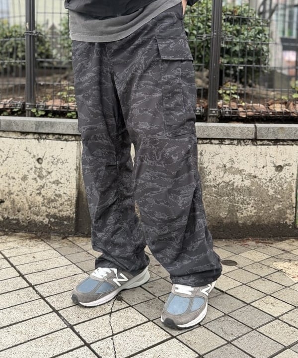 BAKU(東江 漠)さんの「BEAMS WOMEN｜M65 メッシュ カーゴパンツ」を使ったコーディネート