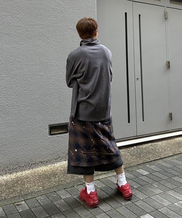 照田 拓史さんの「BEAMS WOMEN｜【別注】Champion / Rugger Shirt」を使ったコーディネート