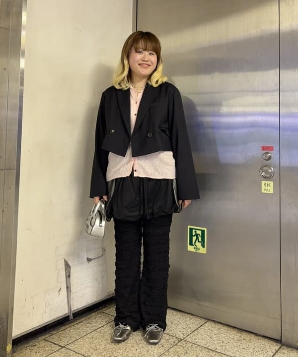 大石彩可さんの「BEAMS WOMEN｜シアー リブ ニット ポロ カーディガン」を使ったコーディネート