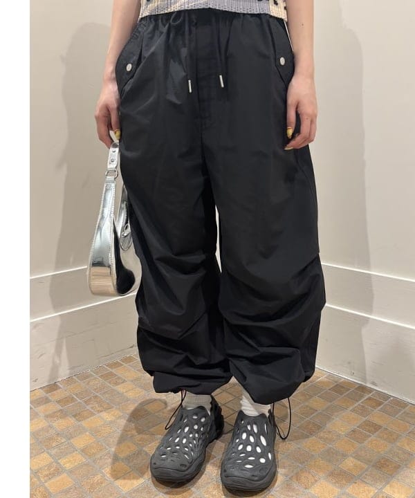 村松 舞さんの「BEAMS WOMEN｜PonPon ボンネット帽」を使ったコーディネート