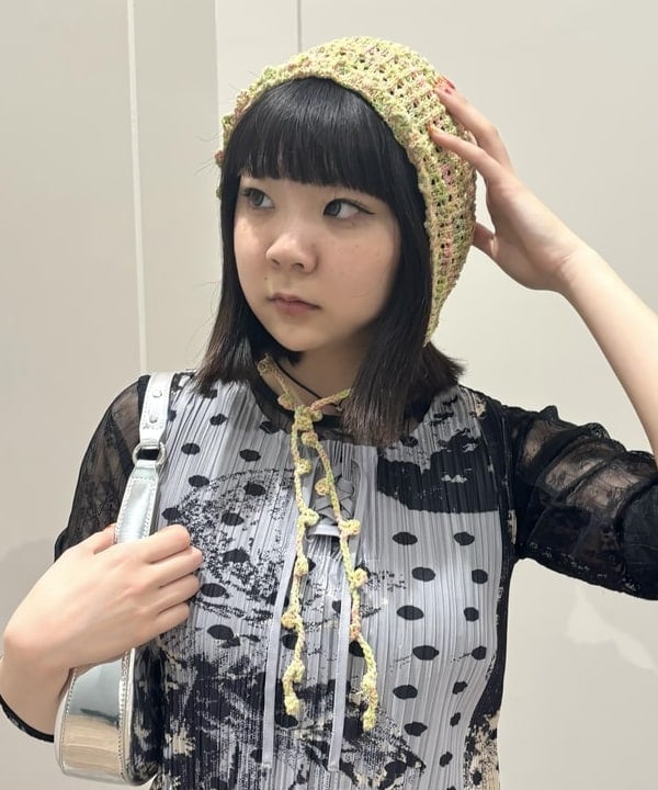 村松 舞さんの「BEAMS WOMEN｜PonPon ボンネット帽」を使ったコーディネート