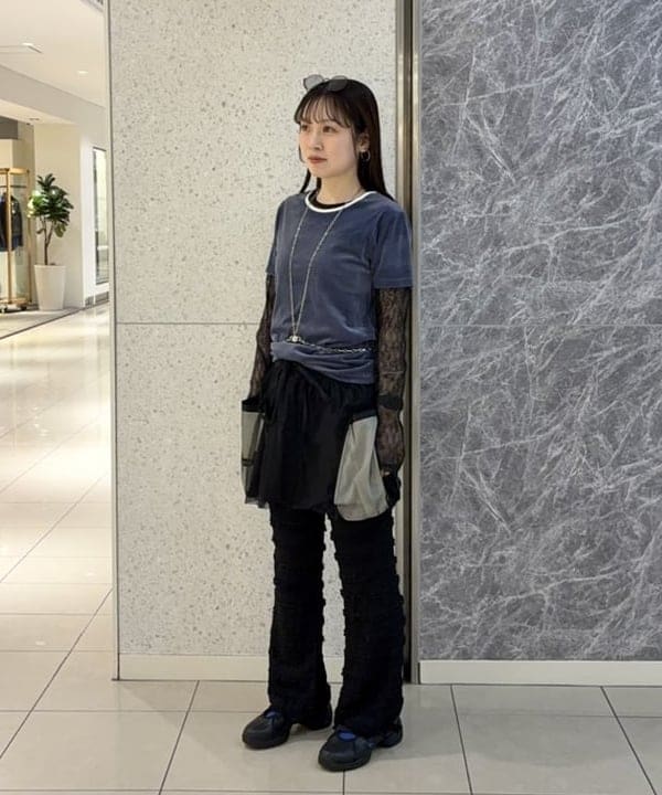 カタヤマ アヤさんの「BEAMS WOMEN｜レース テープ キリカエ Tシャツ」を使ったコーディネート