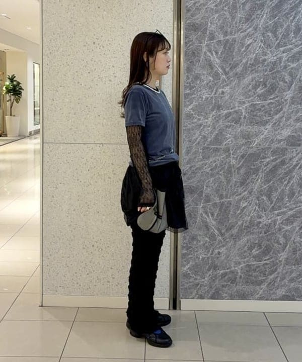 カタヤマ アヤさんの「BEAMS WOMEN｜レース テープ キリカエ Tシャツ」を使ったコーディネート