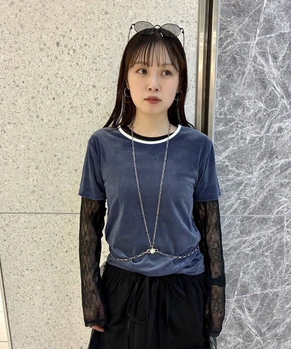 カタヤマ アヤさんの「BEAMS WOMEN｜レース テープ キリカエ Tシャツ」を使ったコーディネート