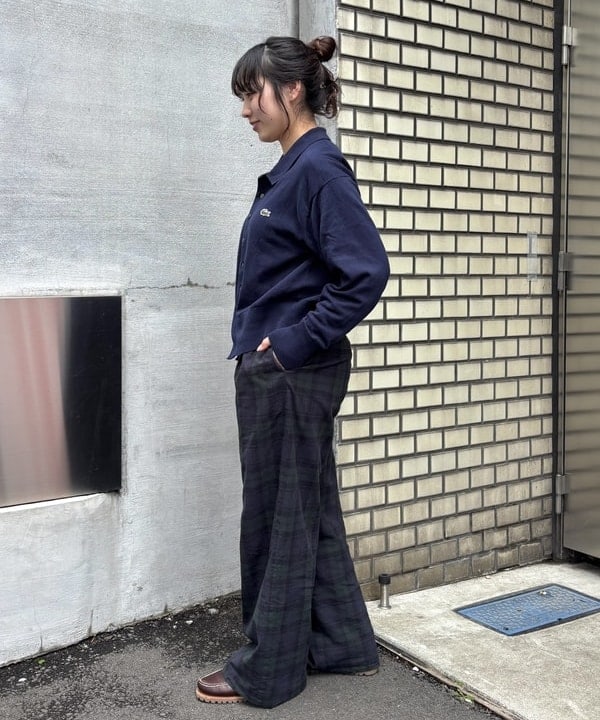 アベアミさんの「BEAMS WOMEN｜チェック スラックス ＜オフィスカジュアル / セットアップ対応 / オンオフ兼用＞」を使ったコーディネート