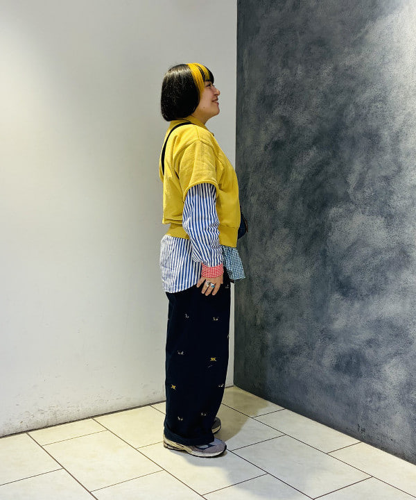 佐藤 歩さんの「BEAMS WOMEN｜ハーフジップ ショートスリーブ スウェット」を使ったコーディネート