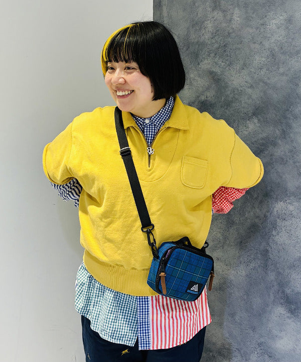 佐藤 歩さんの「BEAMS WOMEN｜ハーフジップ ショートスリーブ スウェット」を使ったコーディネート