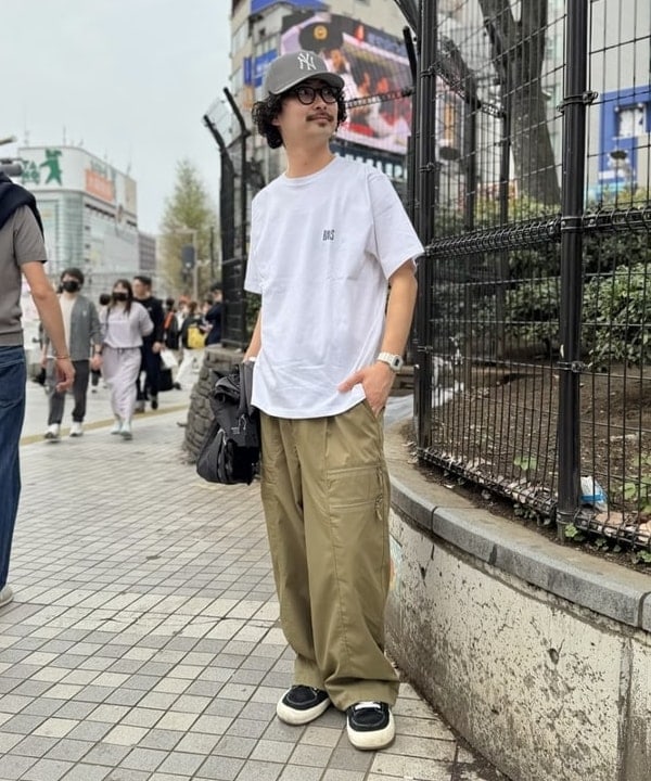 BAKU(東江 漠)さんの「BEAMS WOMEN｜【別注】NULL TOKYO / INSIDE UTILITY PANTS」を使ったコーディネート