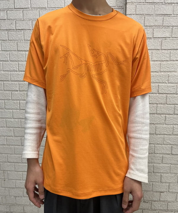 BANさんの「BEAMS WOMEN｜ワイドストレート 2プリーツ  スラックス」を使ったコーディネート