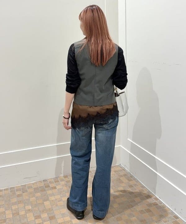 篠崎 香月さんの「BEAMS WOMEN｜オックス 比翼 ミニジレ」を使ったコーディネート