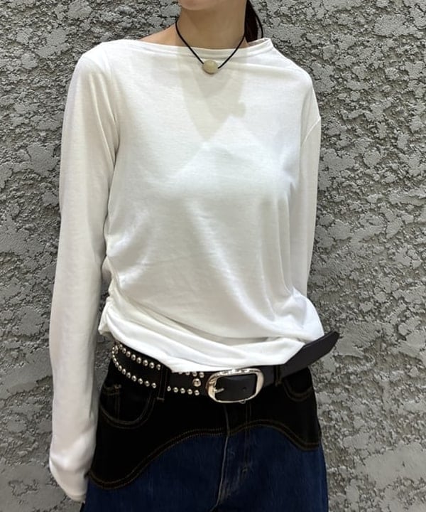 ササキさんの「BEAMS WOMEN｜アシメ ネック ドレープ」を使ったコーディネート