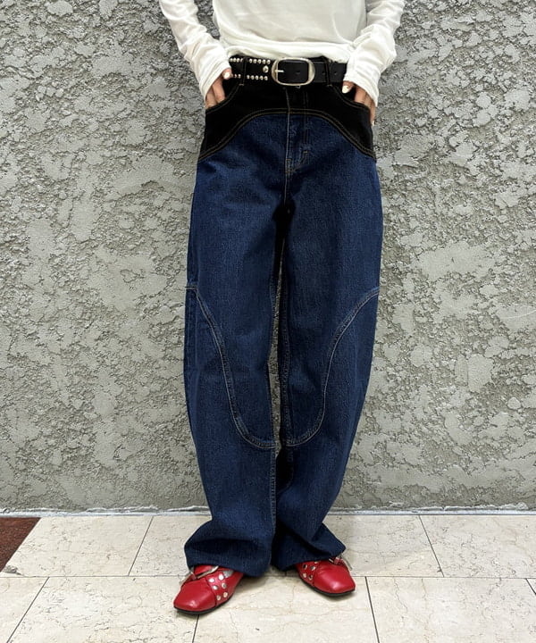 ササキさんの「BEAMS WOMEN｜アシメ ネック ドレープ」を使ったコーディネート