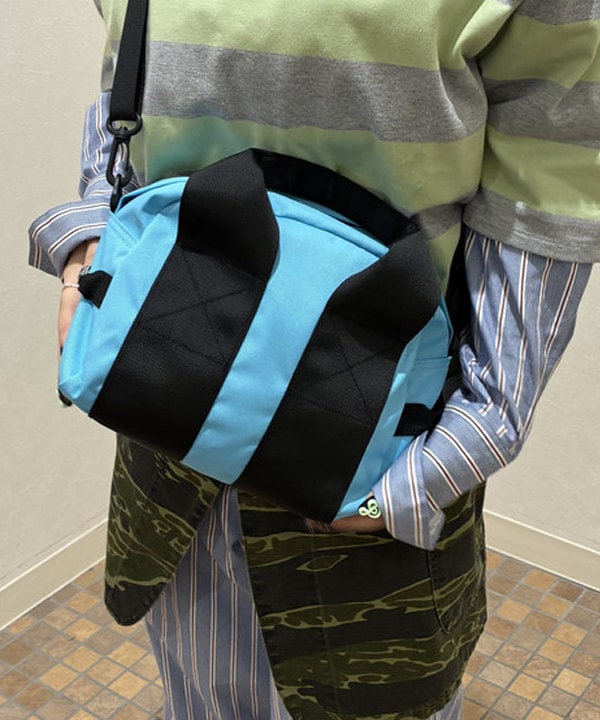 須賀さんの「BEAMS WOMEN｜【別注】LACOSTE / ボーダー Tシャツ」を使ったコーディネート