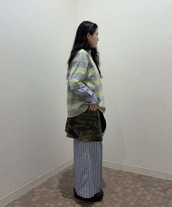 須賀さんの「BEAMS WOMEN｜【別注】LACOSTE / ボーダー Tシャツ」を使ったコーディネート