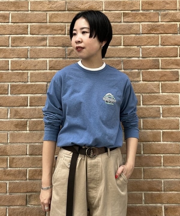 ミナミマリコさんの「BEAMS WOMEN｜【別注】HEAR MY NAME &times; maturely / ニュアンス チノ」を使ったコーディネート