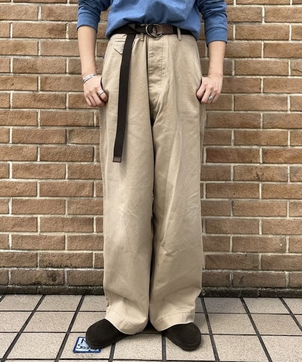 ミナミマリコさんの「BEAMS WOMEN｜【別注】HEAR MY NAME &times; maturely / ニュアンス チノ」を使ったコーディネート