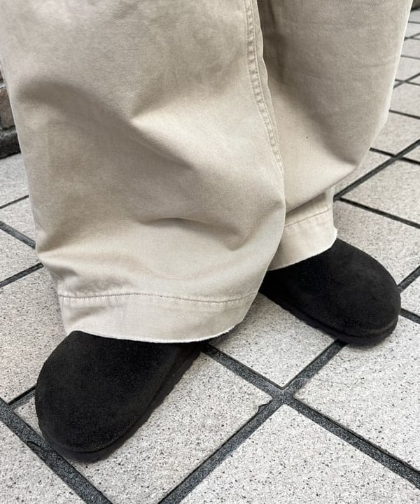 ミナミマリコさんの「BEAMS WOMEN｜【別注】HEAR MY NAME &times; maturely / ニュアンス チノ」を使ったコーディネート