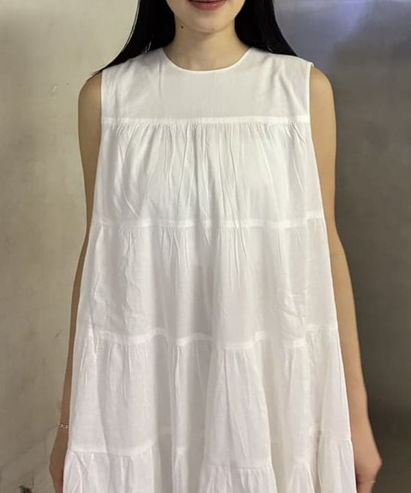 野村 美紅さんの「BEAMS WOMEN｜【別注】MARIHA / ミューズのワンピース ショート ソリッド」を使ったコーディネート