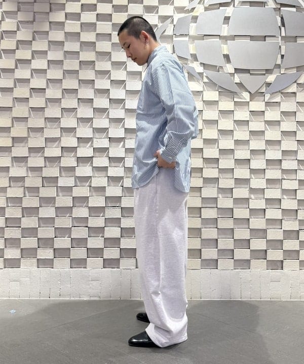 KUROCHANさんの「BEAMS WOMEN｜バックボタンシャツ」を使ったコーディネート