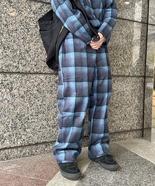 吉田 洸輝さんの「BEAMS WOMEN｜【別注】yorozu / TASUKI SHOULDER」を使ったコーディネート