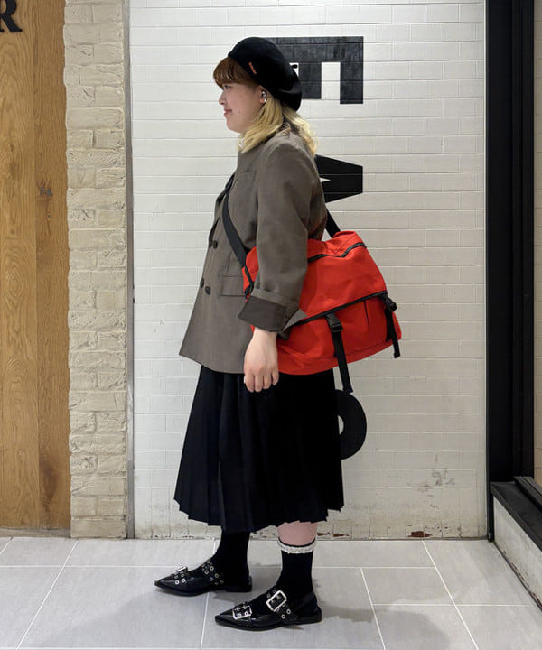 大石彩可さんの「BEAMS WOMEN｜メッセンジャー バッグ」を使ったコーディネート