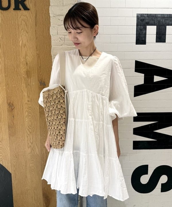 ヒライさんの「BEAMS WOMEN｜【別注】MARIHA / エンジェルのミニワンピース」を使ったコーディネート