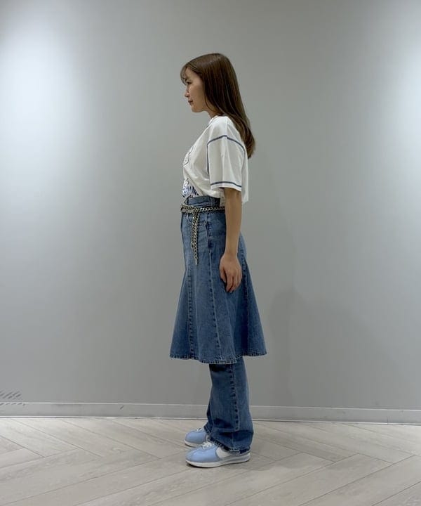 みゆうさんの「BEAMS WOMEN｜LEVI&rsquo;S(R) / GODET KNEE LENGTH SKIRT」を使ったコーディネート