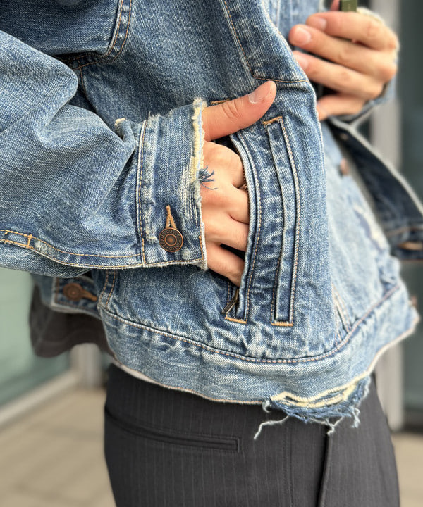 BAKU(東江 漠)さんの「BEAMS WOMEN｜ワイドストレート 2プリーツ  スラックス」を使ったコーディネート