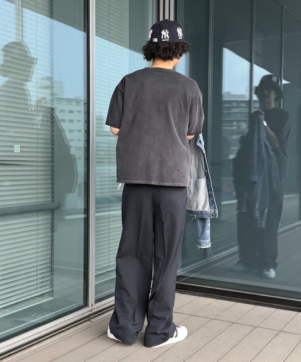 BAKU(東江 漠)さんの「BEAMS WOMEN｜ワイドストレート 2プリーツ  スラックス」を使ったコーディネート