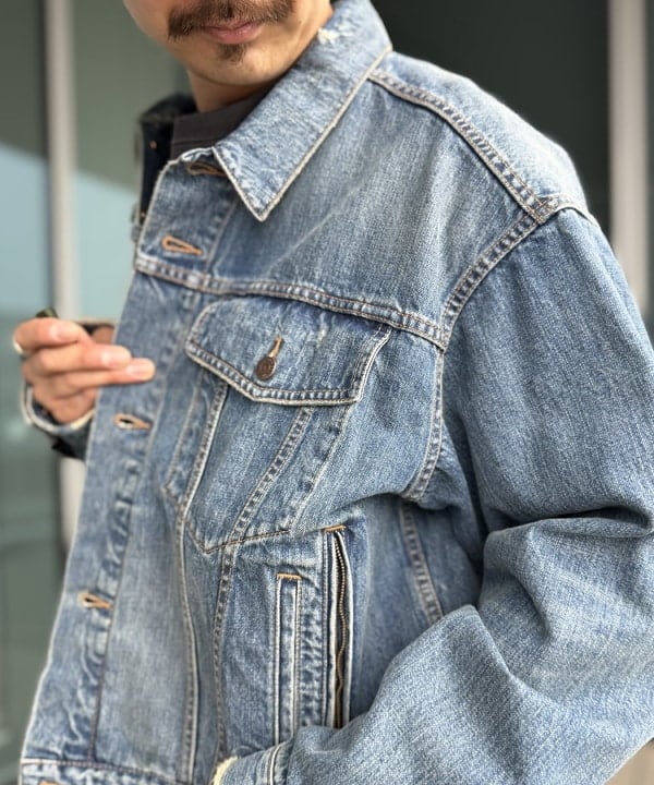 BAKU(東江 漠)さんの「BEAMS WOMEN｜ワイドストレート 2プリーツ  スラックス」を使ったコーディネート