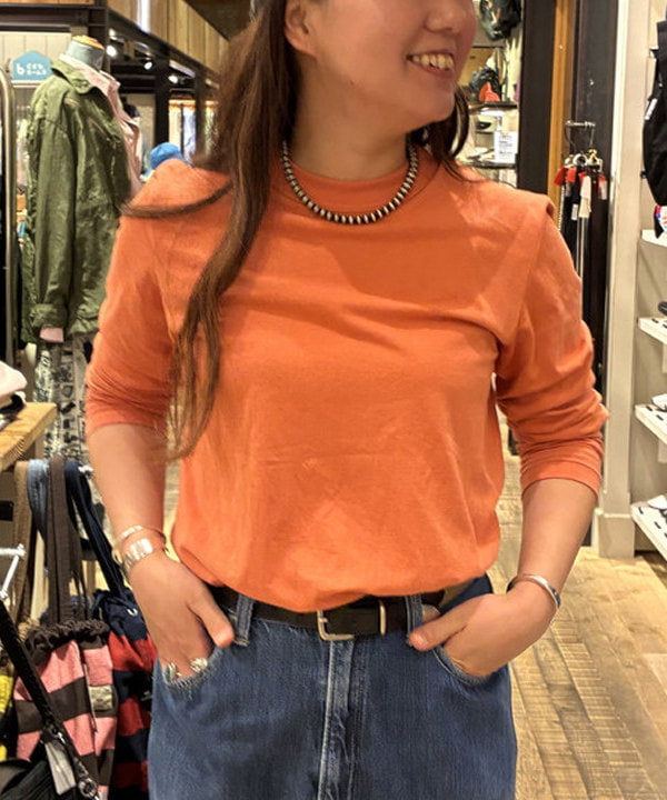 サイトウ　トモミさんの「BEAMS WOMEN｜ボーイ ベーシック ロングスリーブ」を使ったコーディネート